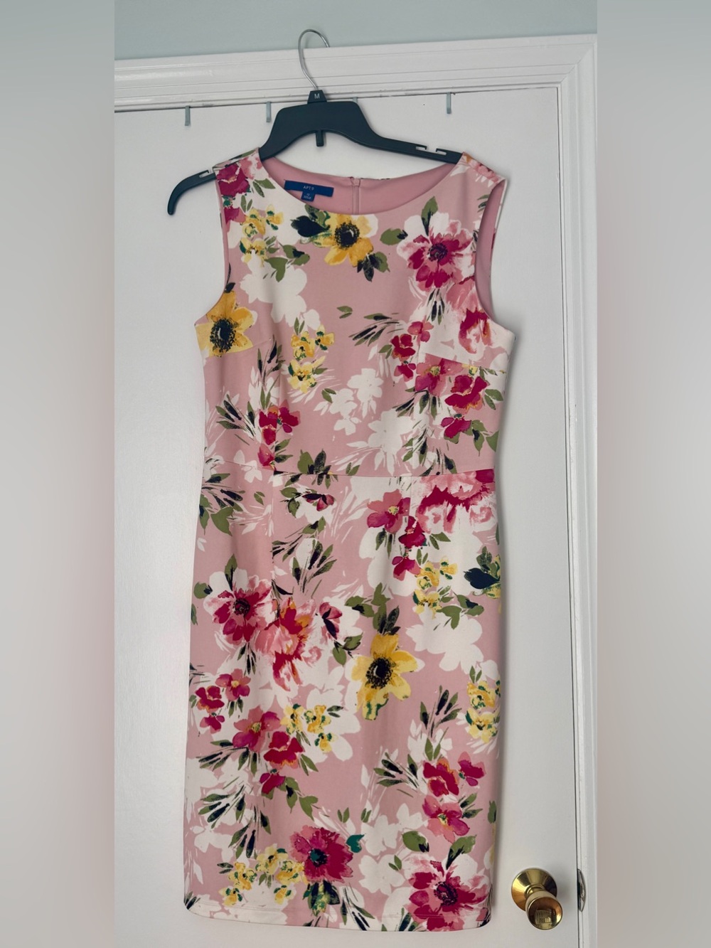 Sleeveless Pink Floral Sheath Dress
